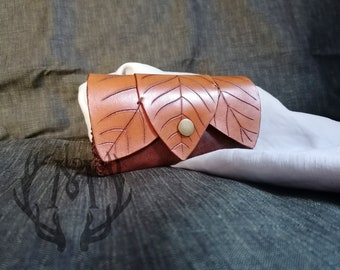 Slim Wallet / Coin Purse / Card Holder - Genuine Leather Small Wallet, Walnut leaf | Elven, Fairy, Celtic, Cottagecore