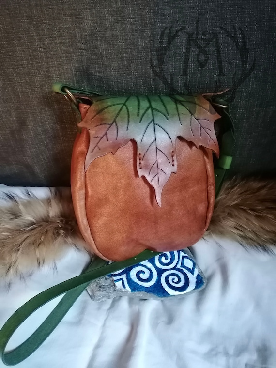 Leather Maple Leaf Bag, Wood Elf Shoulder Bag Fantasy Larp Ranger 