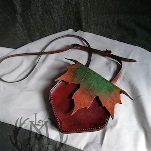 Shoulder Maple Leaf Bag in genuine leather // Fantasy Larp Ranger Elf RPG Sca Fairy Celtic