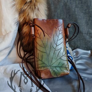 Handcrafted Leather Phone Bag – Green & Brown Maple Leaf Design – Fantasy Nature-Inspired Pouch