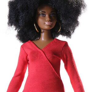 Rachel shop in barbie