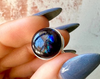 Size 6 Gorgeous 925 Sterling Silver Blue and Purple Flash Labradorite Gemstone Ring Healing Crystals Healing Stones Reiki Chakra Boho