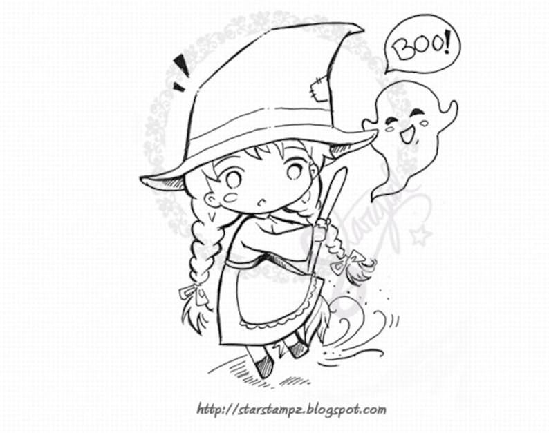 K&ouml;nnte beinhalten: Eine Schwarzwei&szlig;-Zeichnung einer Hexe, die auf einem Besen reitet, mit einem Geist, der hinter ihr "Boo!" sagt.