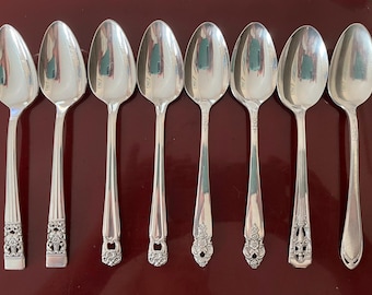 8 Silverplate teaspoons
