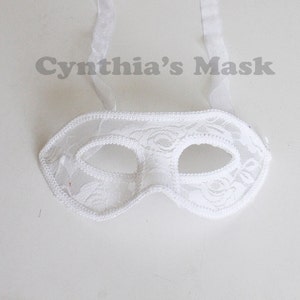 White Lace Venetian Masquerade Mask for Party Prom Mardi Gras Dancing  SKU: BZ645C  (7L42)