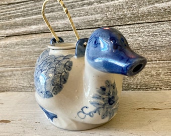 Vintage Duck shaped Teapot, Hand Painted Blue Delft Style Ceramic Tea Pot, Vintage kitchen decor, Duck pot, Vintage Chinese ceramics