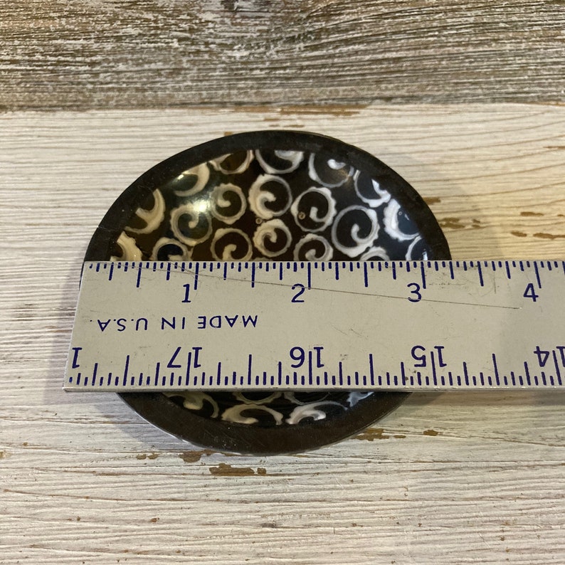 Small sea shell Jewelry dish, Trinket dish, Ring dish, Black clay with sliced sea shells inlay Jewelry Catchall, Decorative Nautical dish image 6