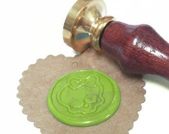 Monster High Skull Wax Seal Stamp / Wedding Invitation / Birthday Party / Envelope Letter Seal / Gift Box Set (ref : M)