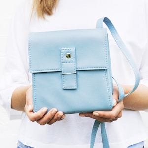 Small crossbody purse Light blue crossbody bag Small purse Vegan leather crossbody phone purse Small crossbody bag Vegan handbag Blue purse