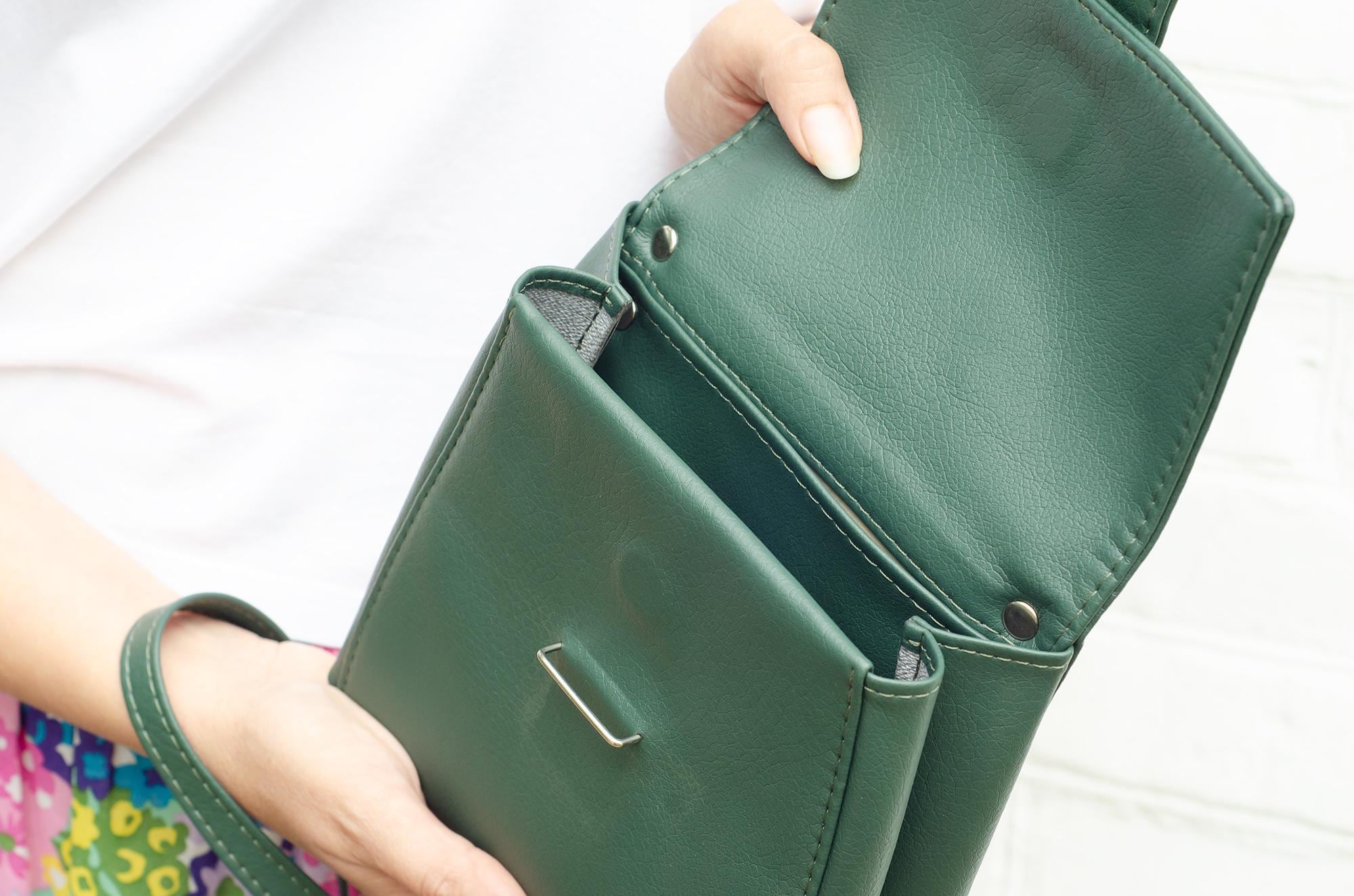 Small Crossbody Purse Vegan Leather Crossbody Bag Mini 
