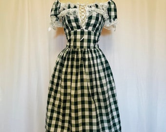 Elizabeth Dress in Gingham