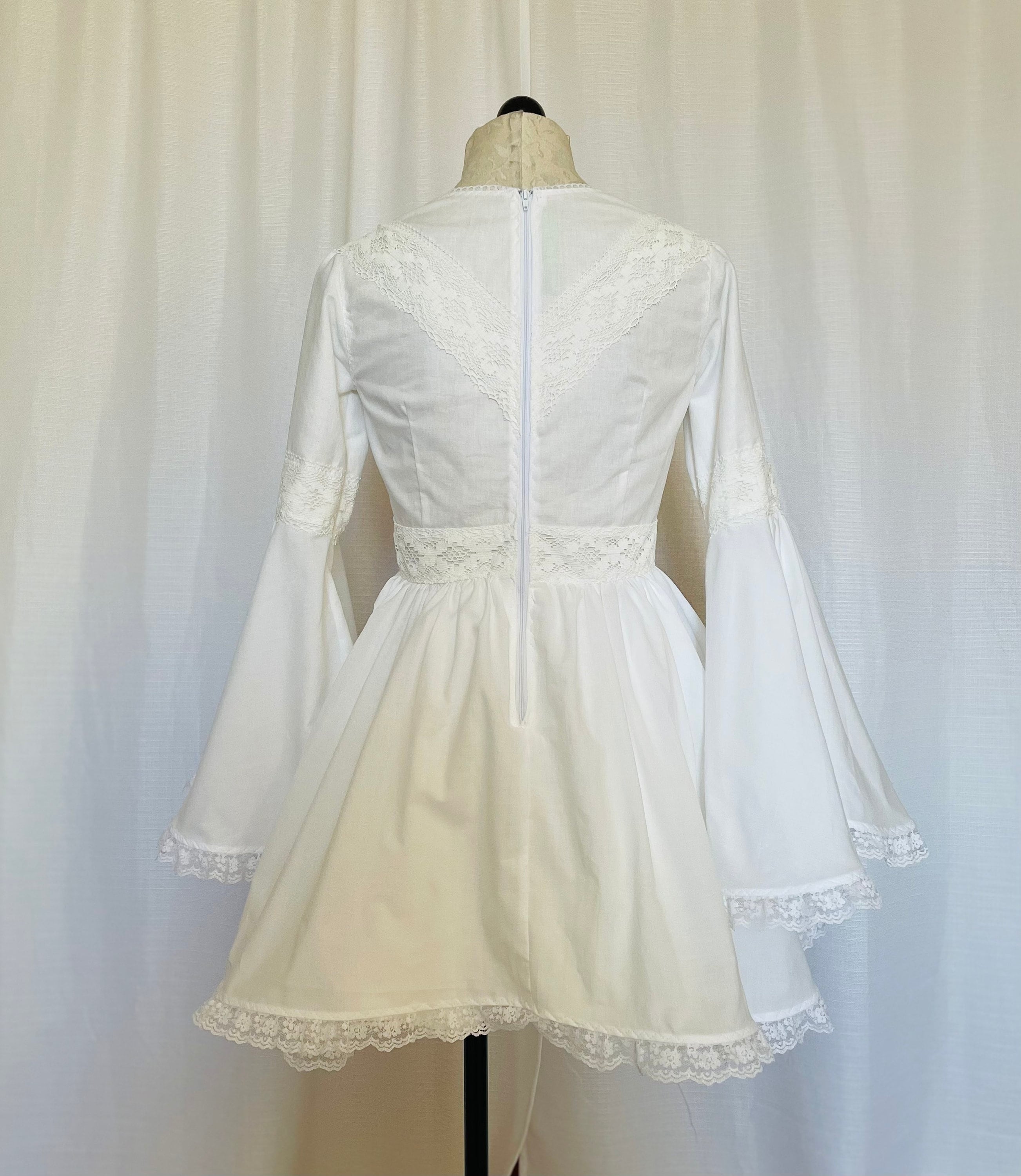 tulle off shoulder wedding dress Spaghetti Straps Lace Gowns Ivory V Neck Wedding Dresses AWD1612 polybraid XS-4XB:S this gown features a ARMY GREEN SERVICE UNIFORM