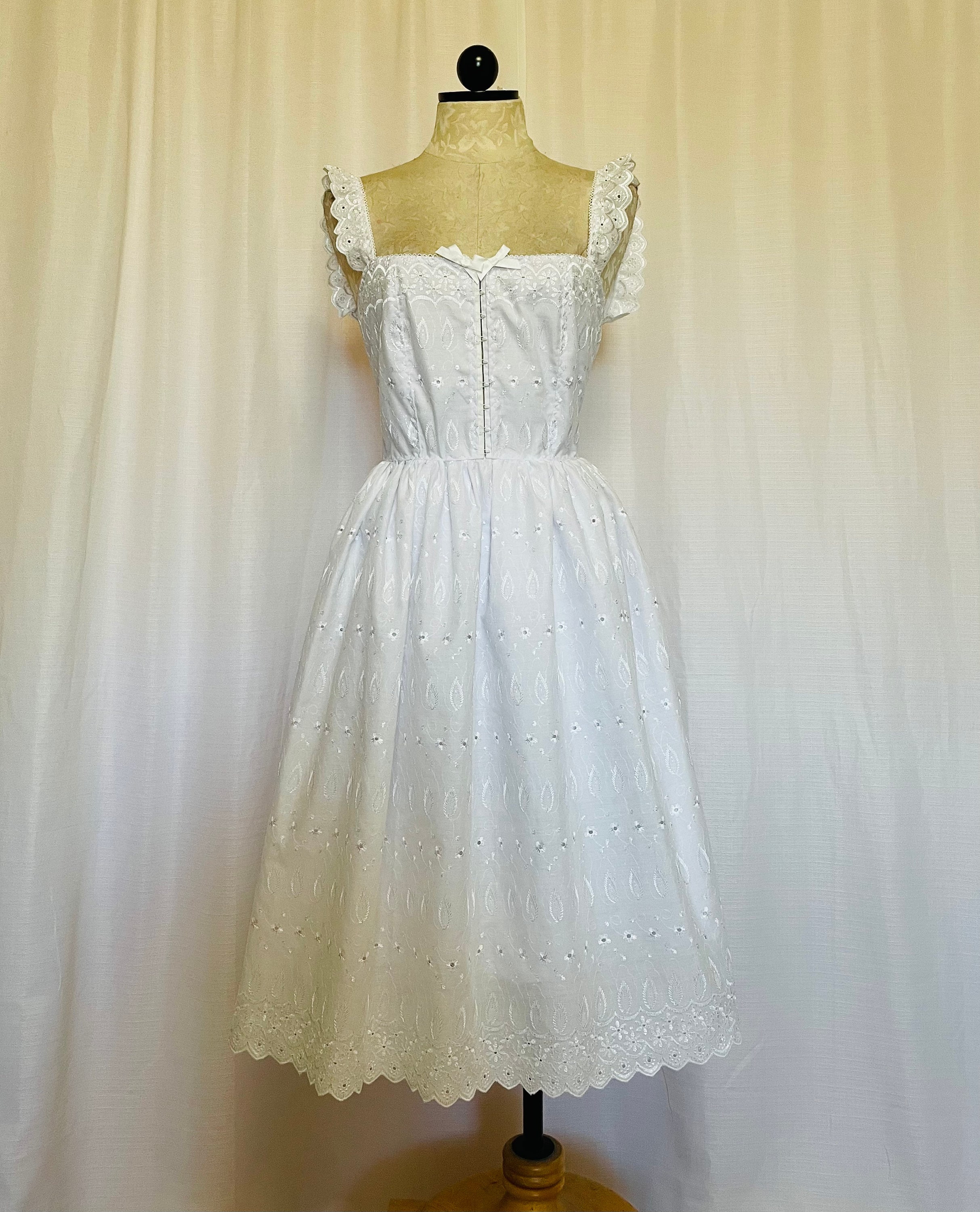 white eyelet graduation dress In The Details Dress Large / White