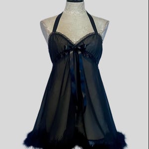 sheer babydoll dress sabrina carpenter Sabrina Carpenter Amazon Dress: Concert Fit Approved