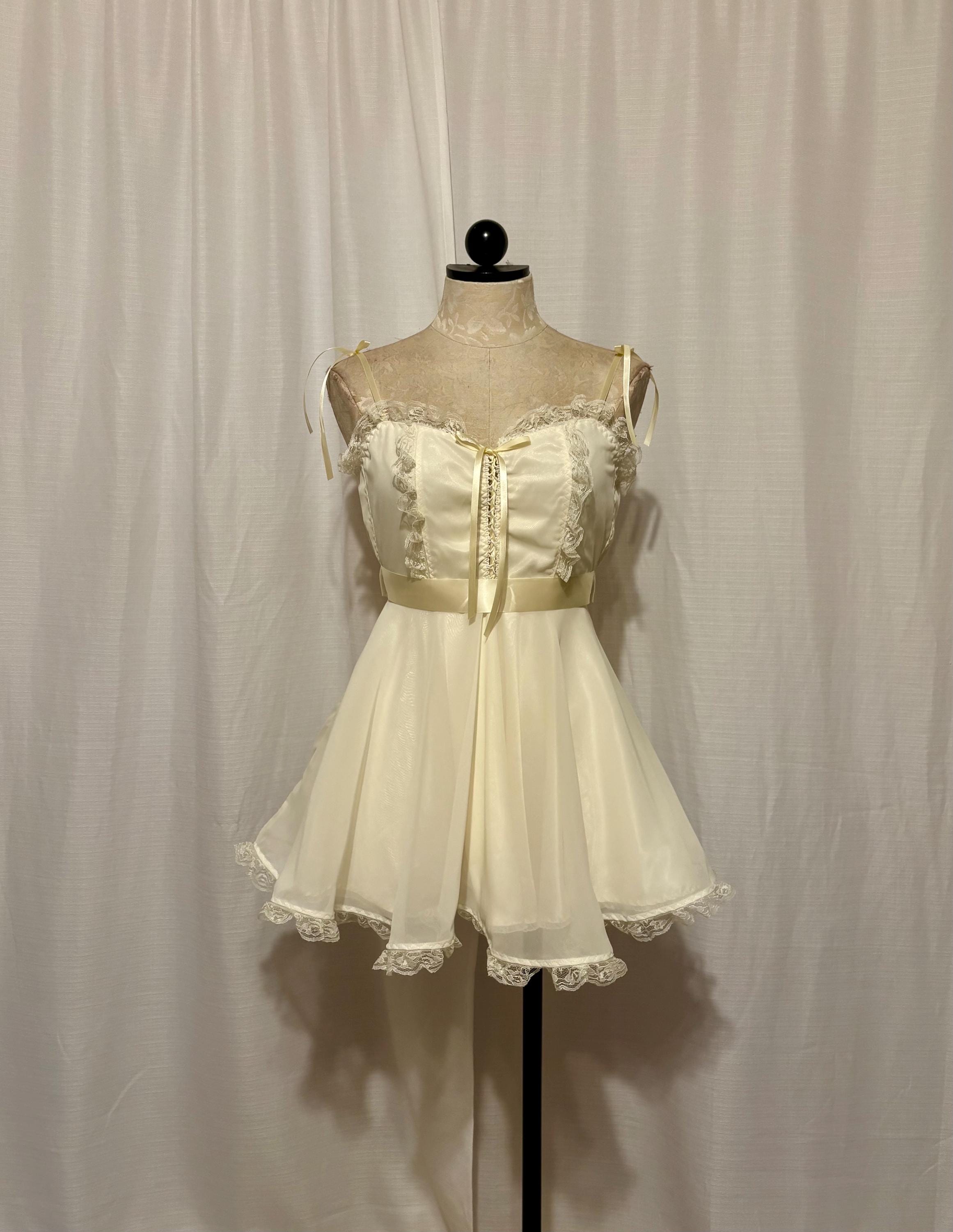 white christmas dresses Champagne Tiered Tulle Homecoming Dress Off The Shoulder Graduation Dress HC311 Custom Colors / US6 main image 1
