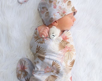 PERSONALIZED Boho Floral Custom Baby Name Blanket, Caramel Baby Girl Personalized Shower Gift Swaddle Newborn Coming Home Outfit Hospital