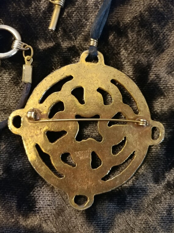 ふくろう ヴィンテージペンダント　ALVA MUSEUM REPLICAS Vintage Alva Museum Replica, Goldenserpentine Dragon - Etsy