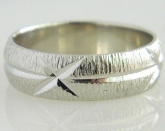 Wonderful 14K White Gold Textured Wedding Band size 8