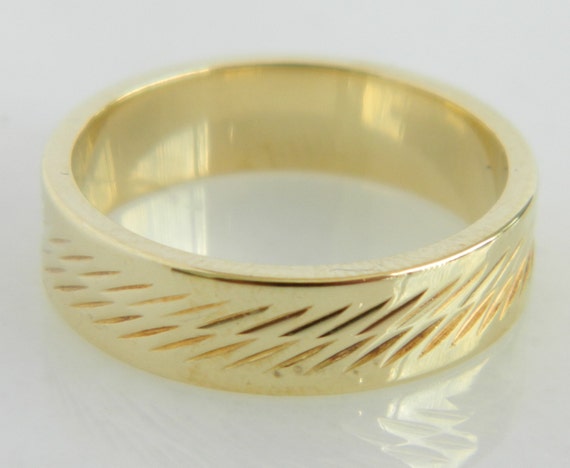 Vintage 14K Gold Wedding Band - image 3