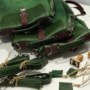 LILITH backpack / bag green leather image 6