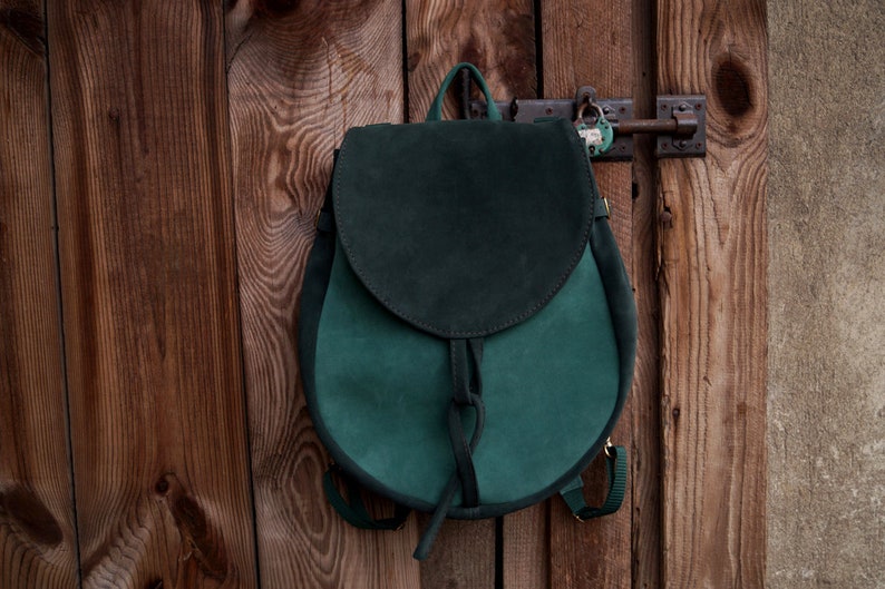 LIZBETH Backpack / Bag Natural Suede Cold Greens image 1