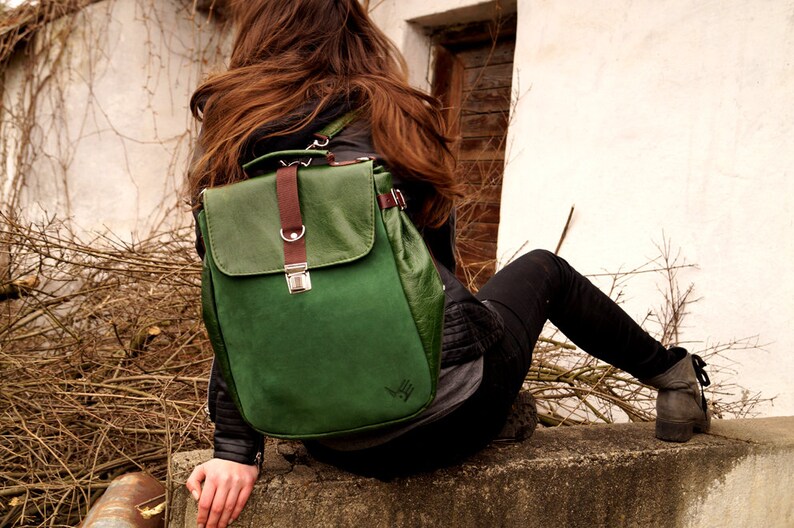 LILITH backpack / bag green leather image 4