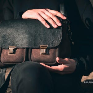 Vanda L. Patina Leather Crossbody Bag – Suede Messenger with Pockets, Artisan Shoulder Purse