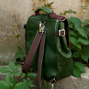 LILITH backpack / bag green leather image 5