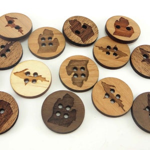 Michigan and UP Engraved Wood Buttons 1 inch (25 mm), Upper Peninsula buttons