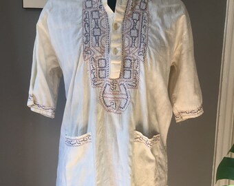 Vintage Embroidered Mandarin Collar Gauzy Woven Ethnic African Button up Shirt Top Tunic with pockets, fits best S - M - L