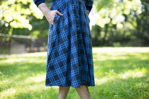 1980s 1990s Blue Black 34 Length Plaid Button Down Midi Dress w Collar, Elastic Waist, Pockets, Health Goth Grunge ML 1980s 1990s Blue Black 34 Length Plaid Button Down Midi Dress w Collar, Elastic Waist, Pockets, Health Goth Grunge ML