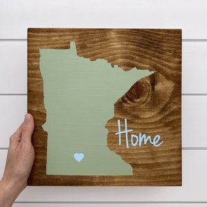 Minnesota Home Sign - Custom Minnesota Wall Art - Home State Sign - Minnesota Gift - Wood Minnesota Decor