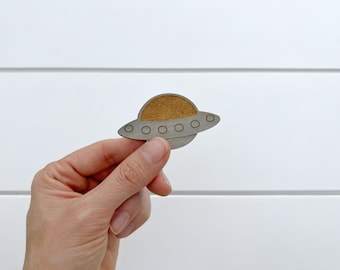 UFO Wood Magnet | UFO-Themed Gift | Stocking Stuffer | Unique Gift | Alien Spaceship Magnet | Space Themed Magnet