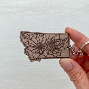 Montana Bitterroot Flower Keychain: Engraved Wood State Souvenir