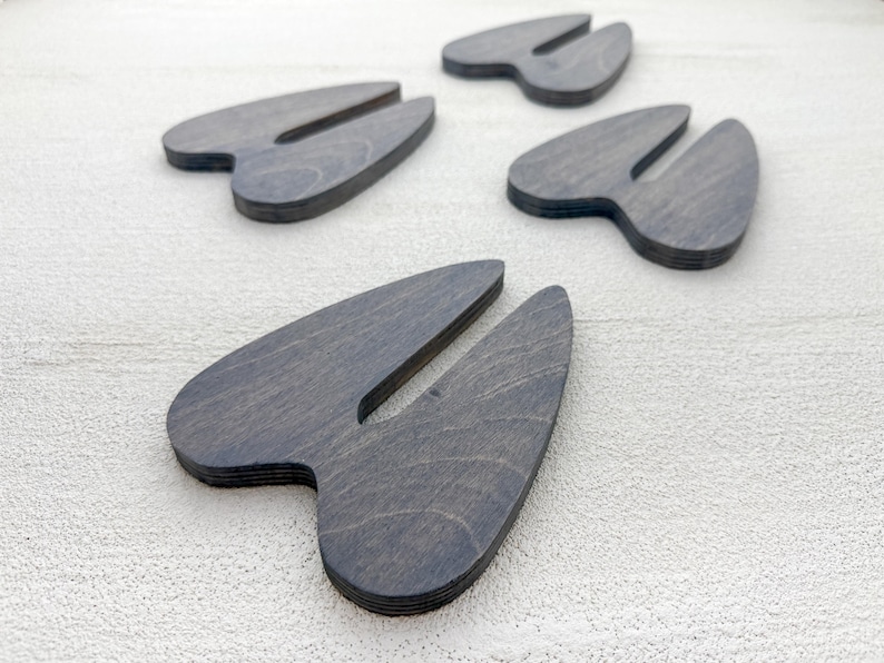 Wooden Deer Tracks | Set of 2 | Deer Footprints | Wood Animal tracks | Deer Nursery Decor | Deer Wall Art | Bild 2