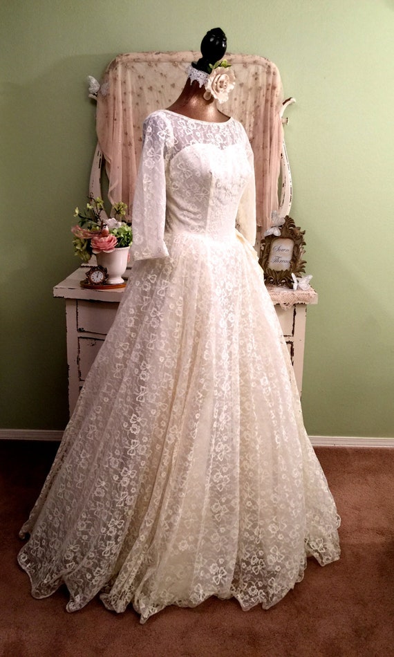 Grace Kelly Style Wedding Gowns ~ artdesignjobs