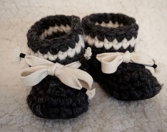 Handmade Wool Baby Shoes - Soft Leather Sole, Cozy Winter Booties for Baby & Toddlers