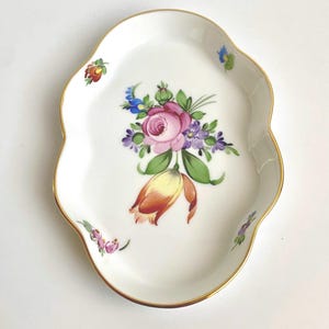 Herend floral Scalloped Hand Painted Dish 7705