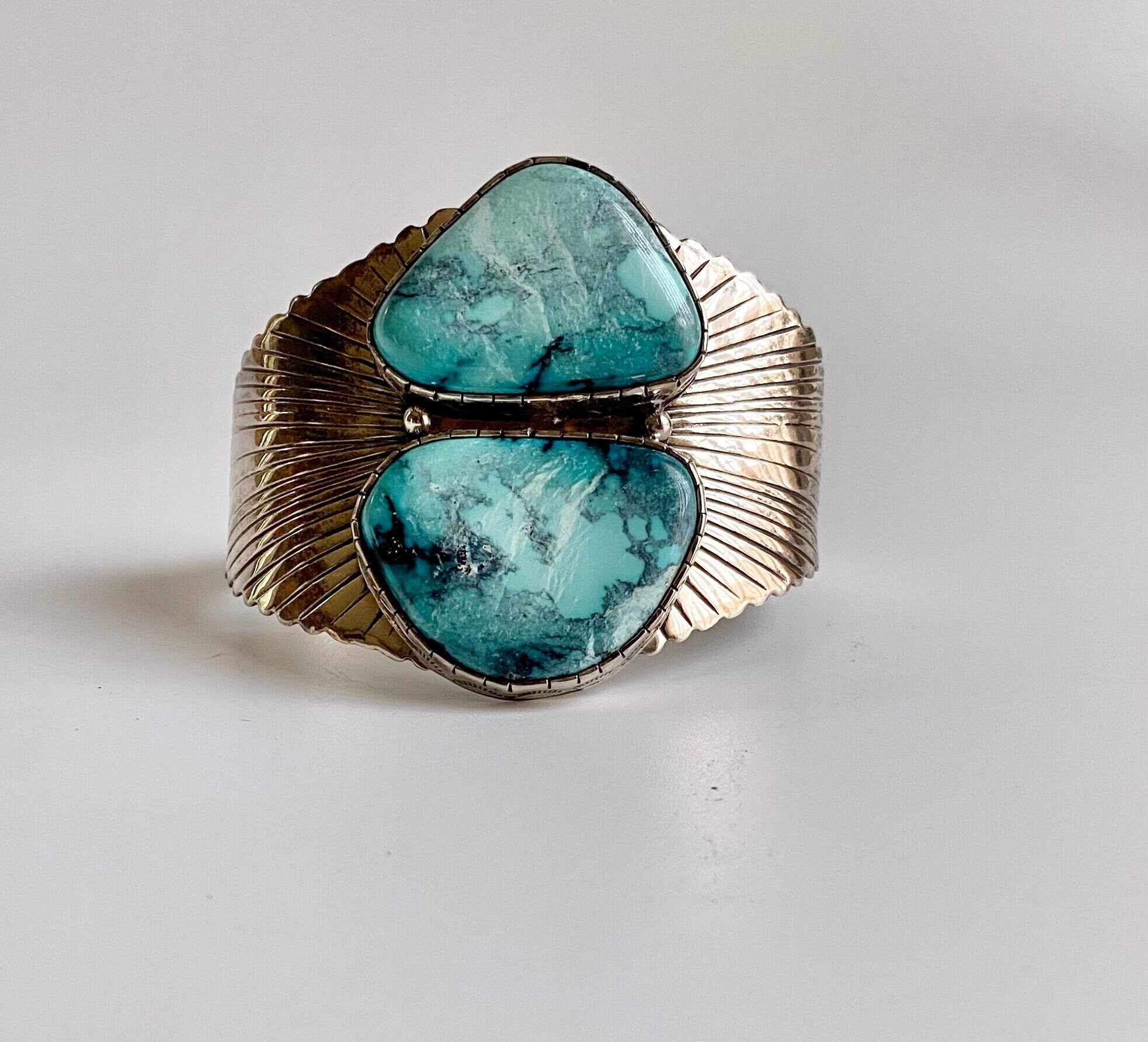 Rare Vintage Native American Jewelry Navajo Coral Willy Padilla Sterling Silver Cuff Bracelet Rare Vintage Native American Jewelry Navajo Coral Willy Padilla Sterling Silver Cuff Bracelet