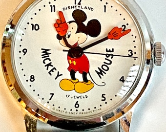 Disneyland Mickey Mouse Watch 17 Jewel Mechanical Walt Disney