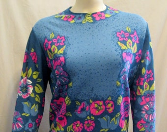 Vintage 60s Mod KNIT Tunic SWEATER Bright FLORAL Graphic Bust 43" Large