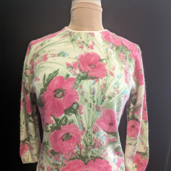 Vintage 50s 60s Floral SWEATER LAMBSWOOL Blend Bright FLOWER Graphic Bust: 39"  Size M-L