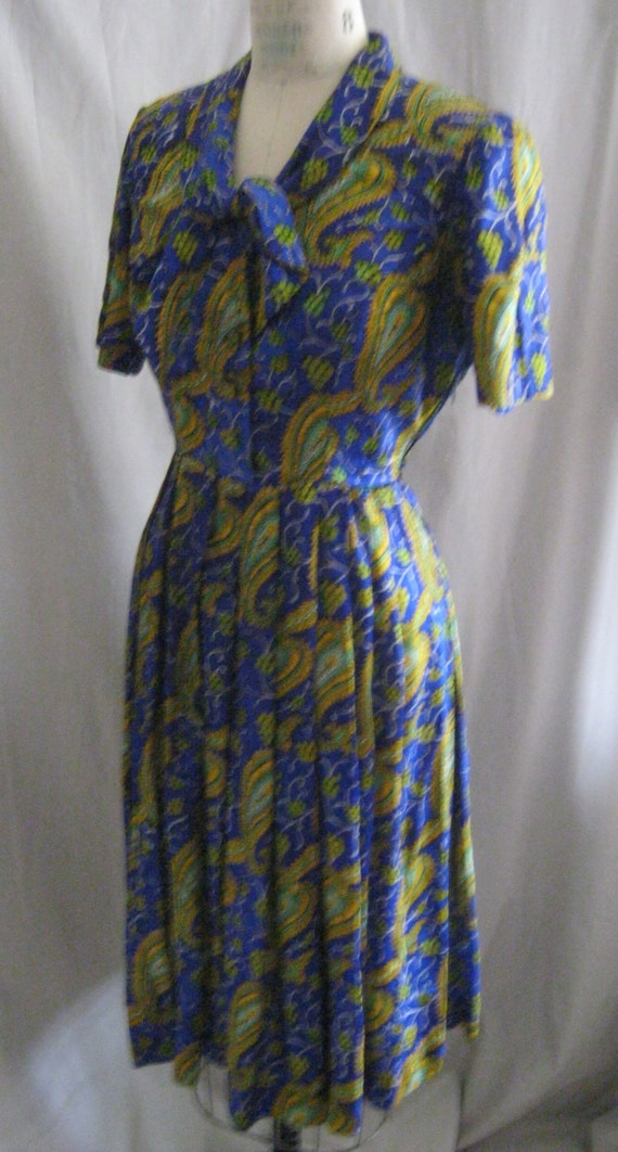 Vintage 50s 60s THAI Silk Paisley Classic SHIRTWA… - image 4