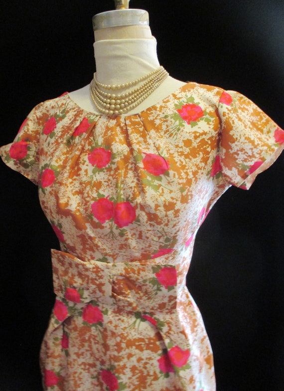 Vintage 50s Floral SHEATH WIGGLE DRESS Cocktail P… - image 3