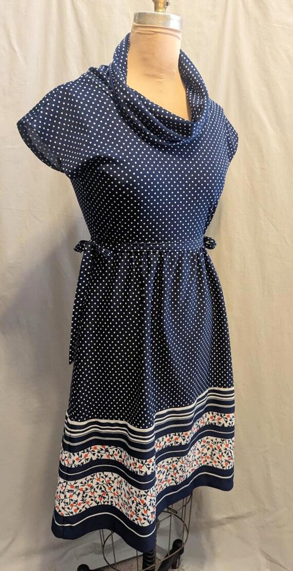 Vintage 70s KNIT Dress Polka Dot With Shaping Sid… - image 5