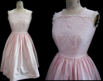 Vintage 50's 60's Cotton Summer DRESS RIBBON Trimmed Full Skirt Pale Pink Small Bust 34"