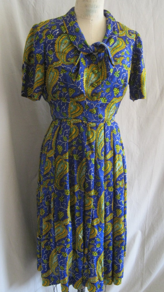 Vintage 50s 60s THAI Silk Paisley Classic SHIRTWAI