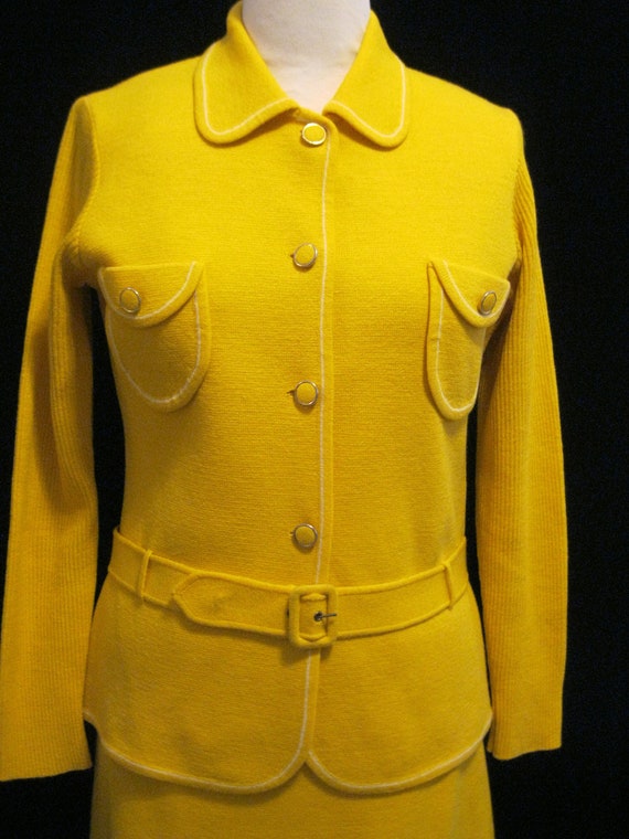 1960s WOOL Blazer Black Oversized Collar and Buttons Size Medium Large Mod Mad Men Era Vintage