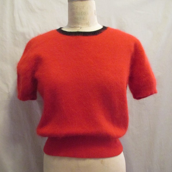 Vintage 80s-90s ANGORA Lambswool SWEATER with PUFFED Sleeves Medium+  Bust" 40"