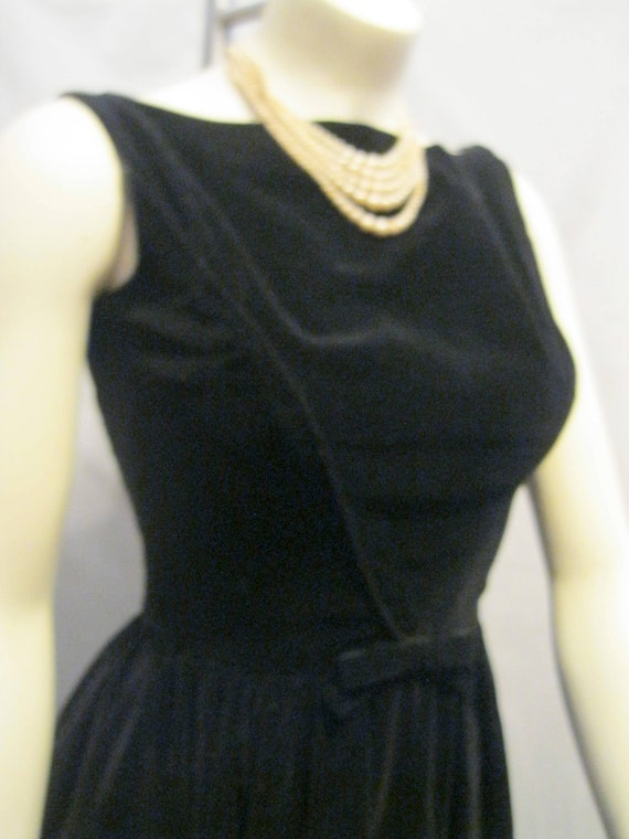Vintage 60s Black Cotton VELVETEEN DRESS by Lanz … - image 3